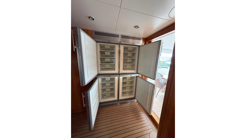 Photo of SES CUSTOM SUNRISE 112'