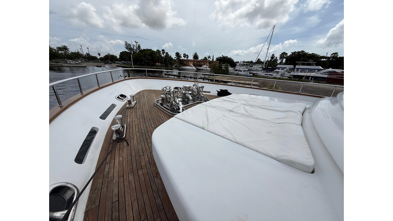 Photo of SES CUSTOM SUNRISE 112'