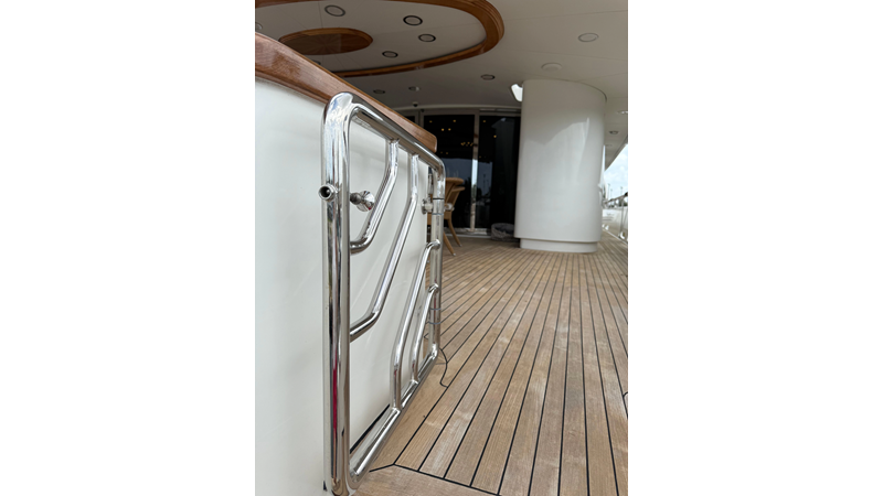Photo of SES CUSTOM SUNRISE 112'