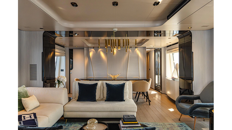 Photo of AZIMUT YACHTS 27 METRI 88'