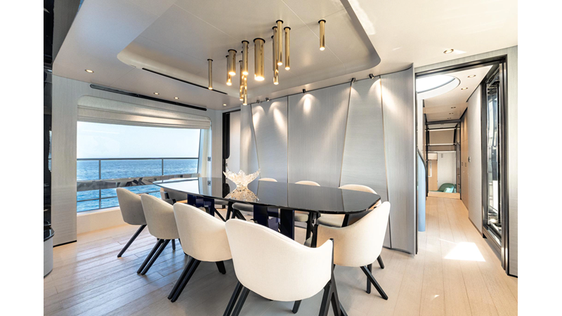 Photo of AZIMUT YACHTS 27 METRI 88'