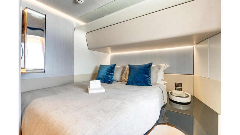 Photo of AZIMUT YACHTS 27 METRI 88'