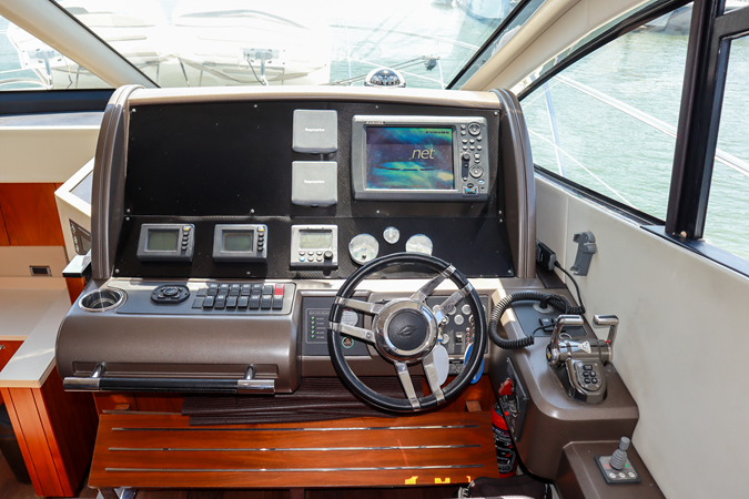 Photo of SUNSEEKER SERENO 59' 9