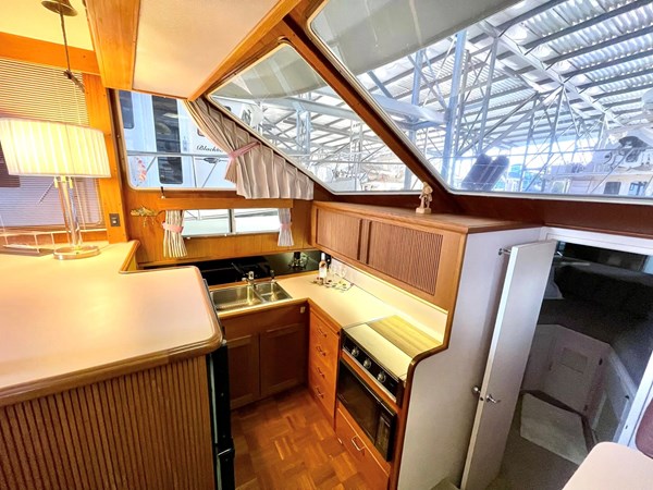 Photo of TOLLYCRAFT ISLE OF VIEW 44'