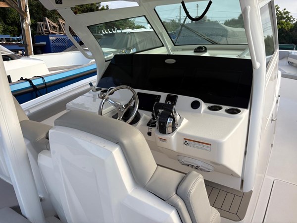 Photo of SCOUT BOATS No Name 38'