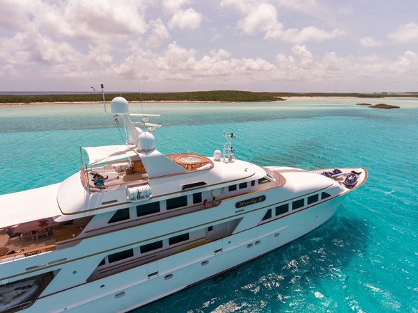 Photo of PALMER JOHNSON LADY J 142'