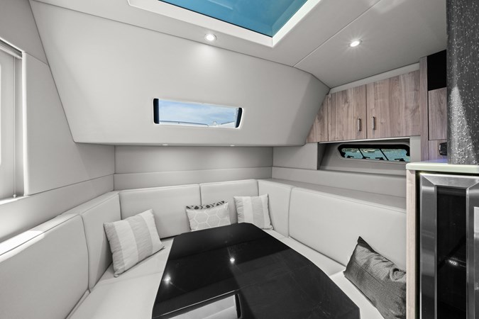 Photo of FORMULA Take 5 56' 3
