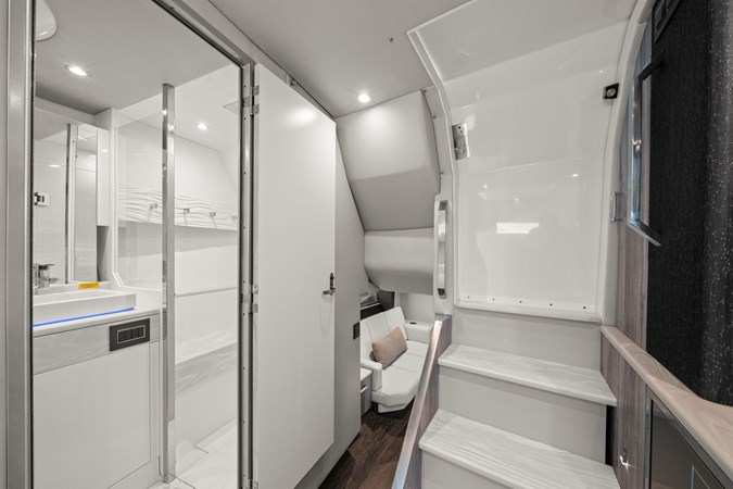 Photo of FORMULA Take 5 56' 3
