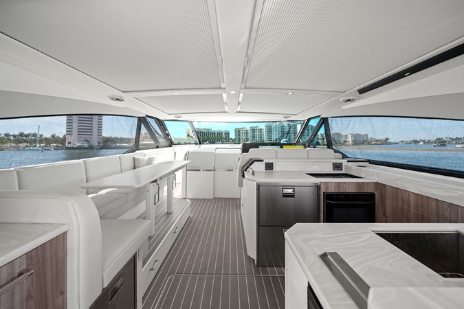 Photo of FORMULA Take 5 56' 3