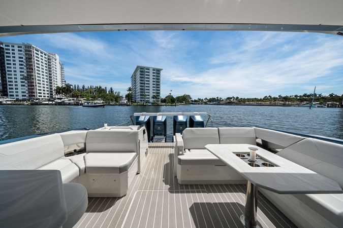 Photo of FORMULA Take 5 56' 3