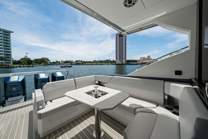 Photo of FORMULA Take 5 56' 3