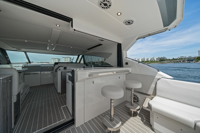 Photo of FORMULA Take 5 56' 3