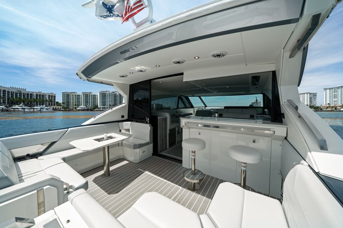 Photo of FORMULA Take 5 56' 3