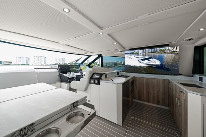 Photo of FORMULA Take 5 56' 3