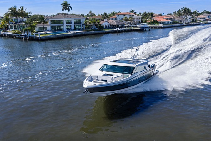 Photo of FORMULA Take 5 56' 3