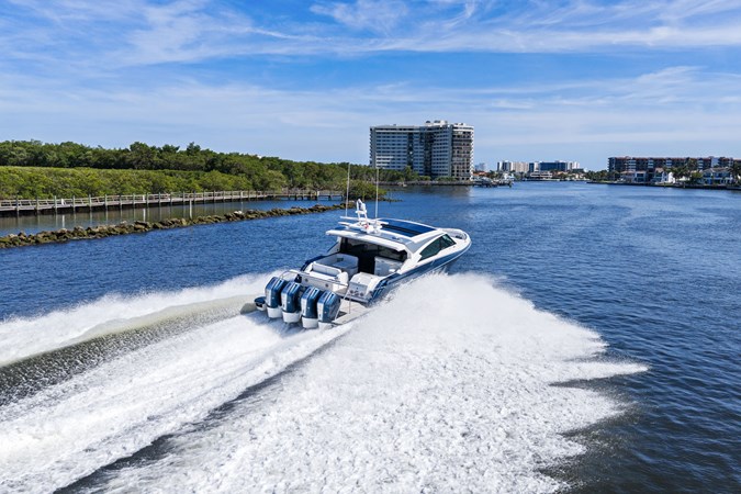 Photo of FORMULA Take 5 56' 3