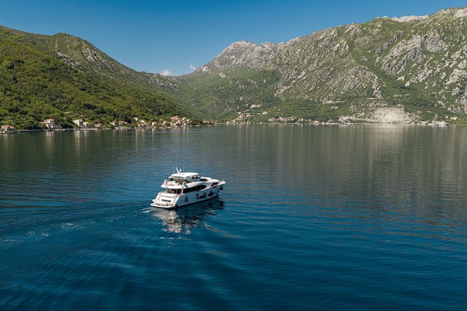 Photo of SUNSEEKER EVERDEEN 92' 1