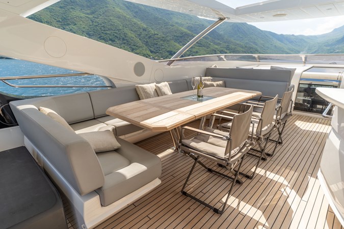 Photo of SUNSEEKER EVERDEEN 92' 1