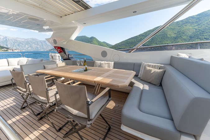 Photo of SUNSEEKER EVERDEEN 92' 1