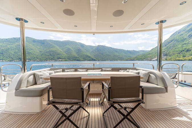 Photo of SUNSEEKER EVERDEEN 92' 1