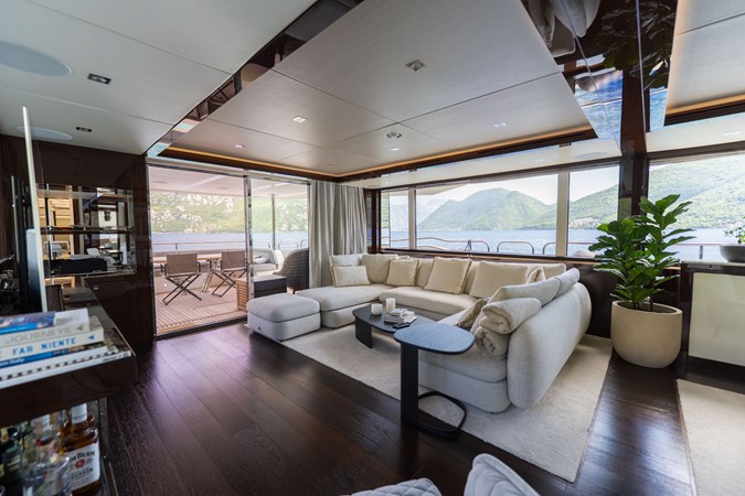 Photo of SUNSEEKER EVERDEEN 92' 1
