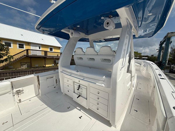 Photo of INTREPID SPONTANEOUS 42'