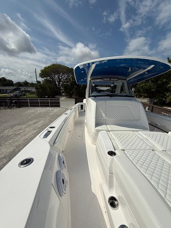 Photo of INTREPID SPONTANEOUS 42'