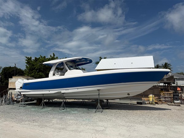 Photo of INTREPID SPONTANEOUS 42'