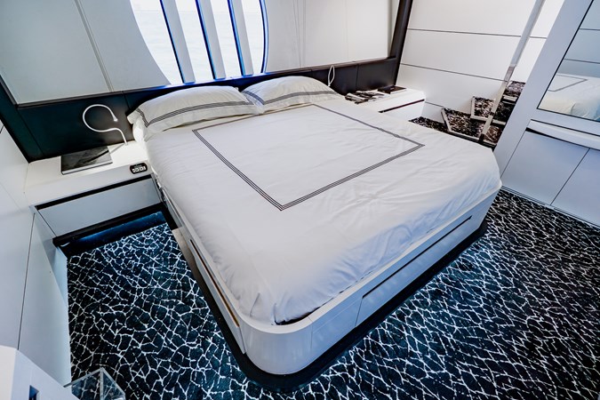 Photo of PERSHING HAWK 80' 5