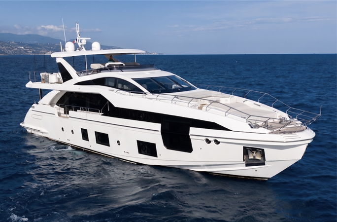 2018 &bull; Azimut Yachts &bull; Grande 27m &bull; Ana