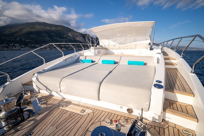 Photo of AZIMUT YACHTS ANA 87' 11