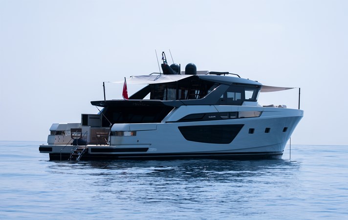 Photo of BLUEGAME BLUEGAME 74' 6