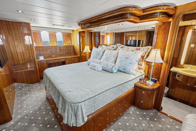 Photo of HORIZON YACHTS BABE 82'