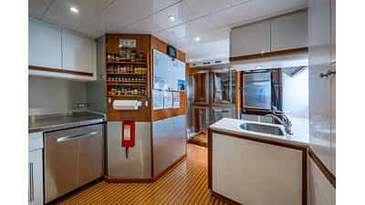 1994 BENETTI YACHTS Trideck - photo 23