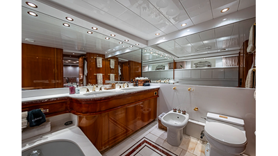 1994 BENETTI YACHTS Trideck - photo 50