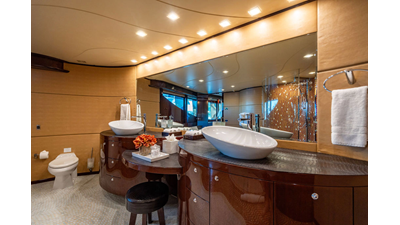 2011 HARGRAVE CUSTOM YACHTS Tri-deck - photo 15