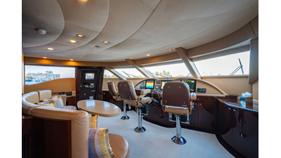 2011 HARGRAVE CUSTOM YACHTS Tri-deck - photo 17