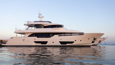 CUSTOM LINE NAVETTA 28