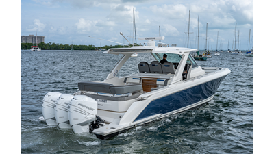 2021 TIARA YACHTS 38 LS - photo 3