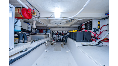 2021 TIARA YACHTS 38 LS - photo 22
