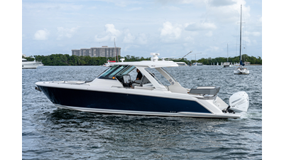 2021 TIARA YACHTS 38 LS - photo 24