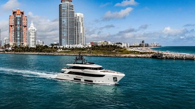 CUSTOM LINE NAVETTA 33 483239