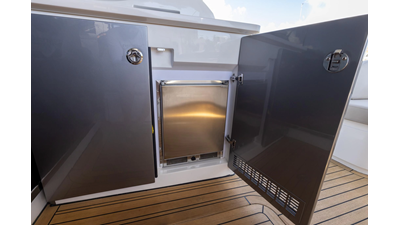 2020 PRINCESS YACHTS V50 - photo 9