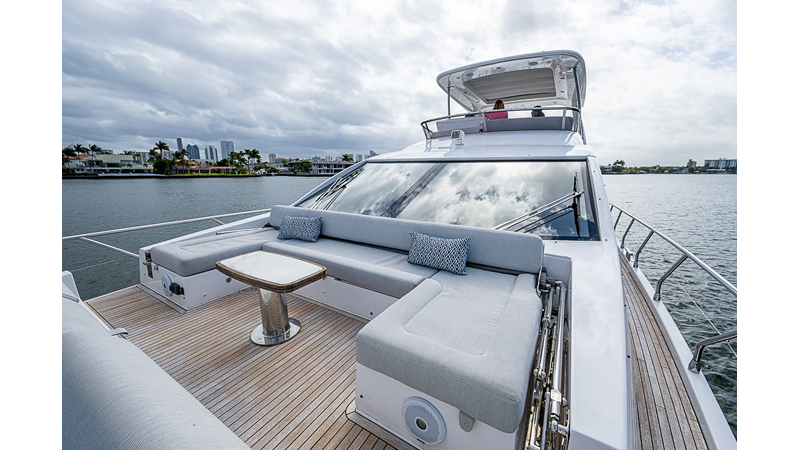 2020 AZIMUT YACHTS Flybridge