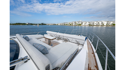 2020 AZIMUT YACHTS Flybridge - photo 4