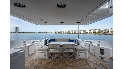 2020 AZIMUT YACHTS Flybridge - photo 11