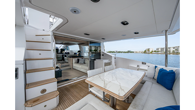 2020 AZIMUT YACHTS Flybridge - photo 12