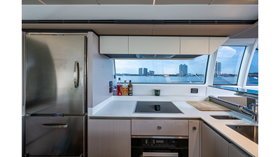 2020 AZIMUT YACHTS Flybridge - photo 21