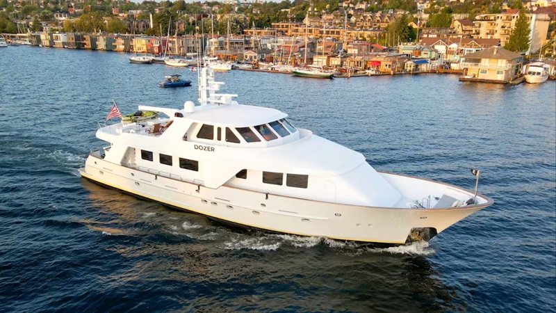 1993 QUEENSHIP Explorer