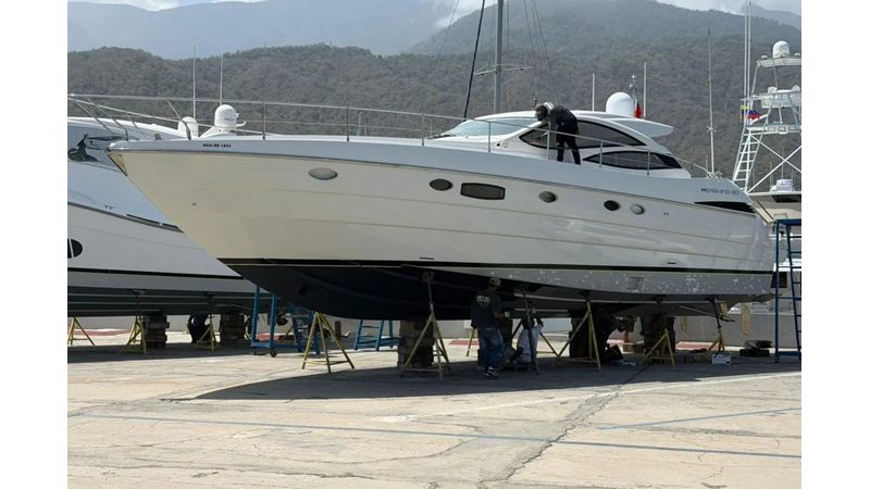 2008 PERSHING 50  483402